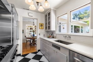 Wonderful Chef's Kitchen