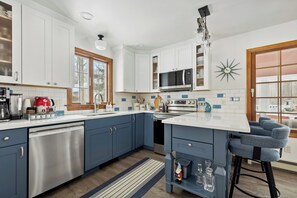 Equal parts style and function, with just a splash of ‘let’s have another glass of wine.’