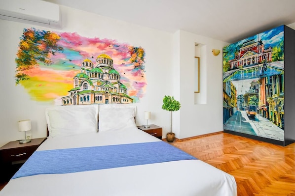 Sleep in an Artistic Haven! Rest in a stylish space filled with character and comfort. Reserve your spot today!