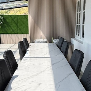 Outdoor dining