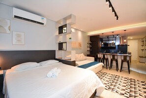 Photo of the whole room,Bedroom