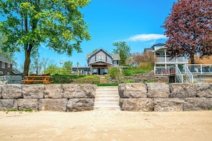 Steps down to the beach