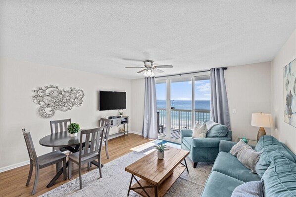 8th floor unobstructed ocean views