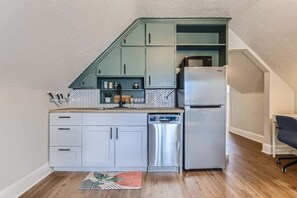 The kitchen comes stocked with all the essentials you need for prepping meals at home