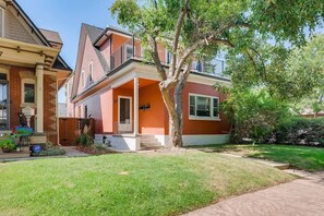 Beautiful home located in Wash Park
