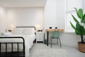 Room Features: 

-1 x Double Bed 
-1 x Sofa bed
-Plugs in bedside table (direct USB plug available) 
-Dedicated workspace 
-Smart TV with Netflix 
-Open space with hangers for hanging clothes
-Washer
-Private mini fridge with freezer
- Kitchenette