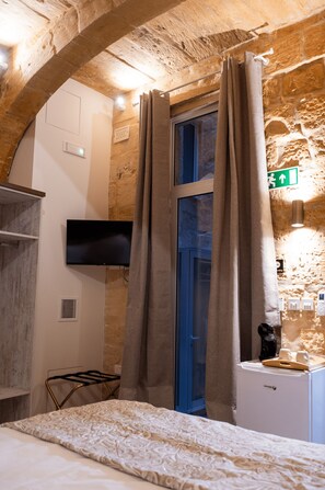 Bedroom (2)