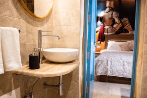Bathroom/Bedroom