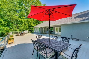 Deck | Dining Area | River View