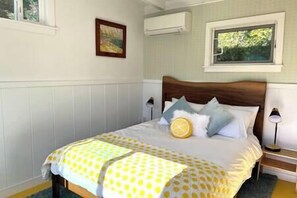 Queen Bed (1)