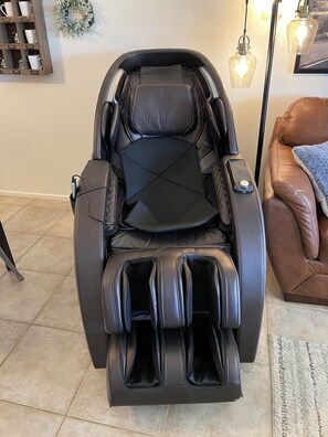 Infinity Evolution Max 4D Massage Chair