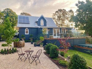 Alfresco & Deck