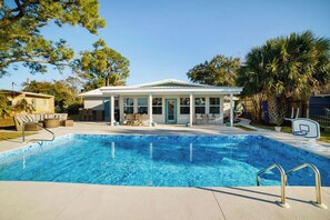 POOL (1)
