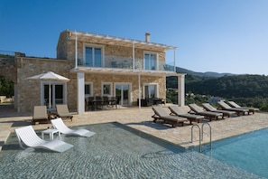 Building Exterior, Outdoor, Pool
