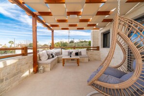 Balcony / Terrace / Patio, Building Exterior, Outdoor, Scenic View
