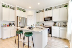 Kitchen | Drip Coffee Maker | Dishwasher | Cooking Basics