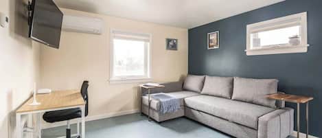 #StayInMyDistrict #Boise #EastEnd #SpudNest #BookDirect