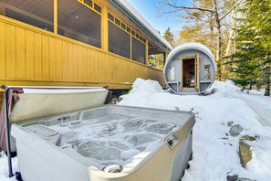 Bain à remous extérieur