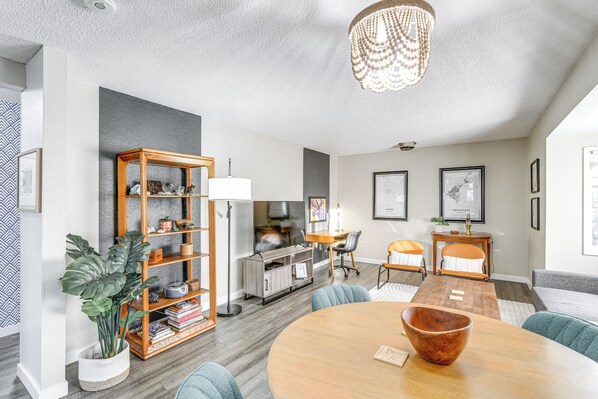 Anchorage Vacation Rental | 2BR | 1BA | 900 Sq Ft | Steps to Enter