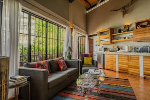 Condo - Image 1