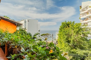 Condo - Image 3