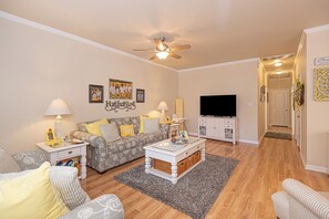 Plenty of light and beautiful decor! 