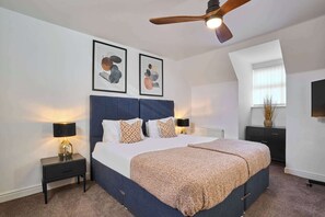 Honeycomb House, Launceston - Host & Stay