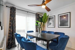 Honeycomb House, Launceston - Host & Stay