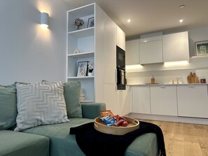 Living Room / Lounge