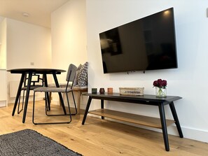 Living Room / Lounge