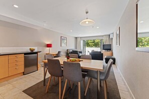Middle floor- dining, kitchenette and lounge area