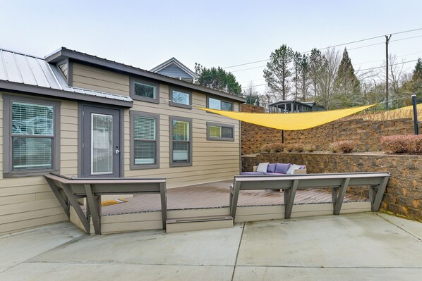 Sherrills Ford Vacation Rental | 2BR | 1BA | 4 Steps Required | 399 Sq Ft