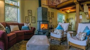Living room Tulikivi masonry heater