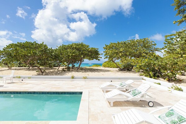 Barefoot Beach Bungalow (724)