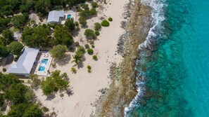 Barefoot Beach Bungalow (600)
