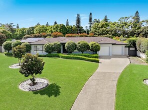Elkhorn Grove Port Macquarie Beachscape Holiday Rentals