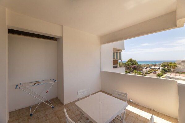 Autumn, Balcony / Terrace / Patio, Spring, Summer