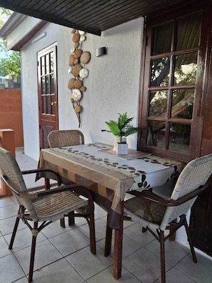 Outdoor dining
