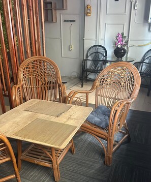 施設の正面