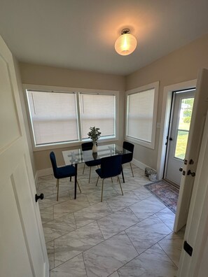 Dining seating for four!