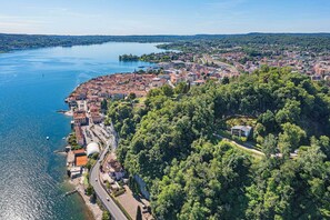 Villa La Rocca - Arona, Lake Maggiore - by NORTHITALY VILLAS vacation rentals