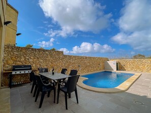 Pool Area (3)