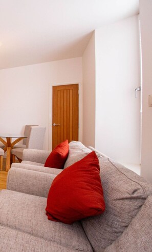 Living Room / Lounge