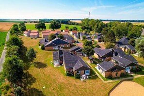 Stugans exteriör [sommar]