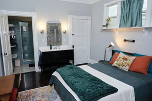 Shared laundry through the door (with deadbolt for your security)