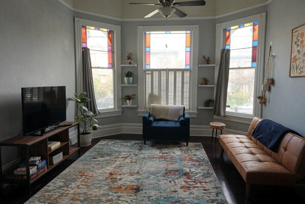 Original 1895 stained glass plus modern convenience of a smart TV!