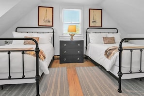 Bed, Bedroom, Furniture, Indoors, Room