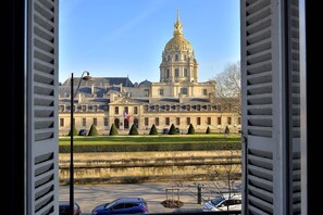 Gaze out at the golden dome of Les Invalides.