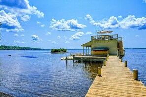 Dock: A large 2-story dock extending into pristine Lake Anna waters, perfect for sunsets, fun, and relaxation.