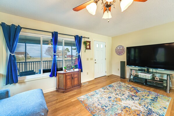 Belhaven Vacation Rental | 3BR | 2BA | 1,820 Sq Ft | Step-Free Access